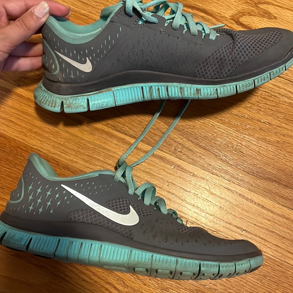 nike free run 4.0 grey/teal color